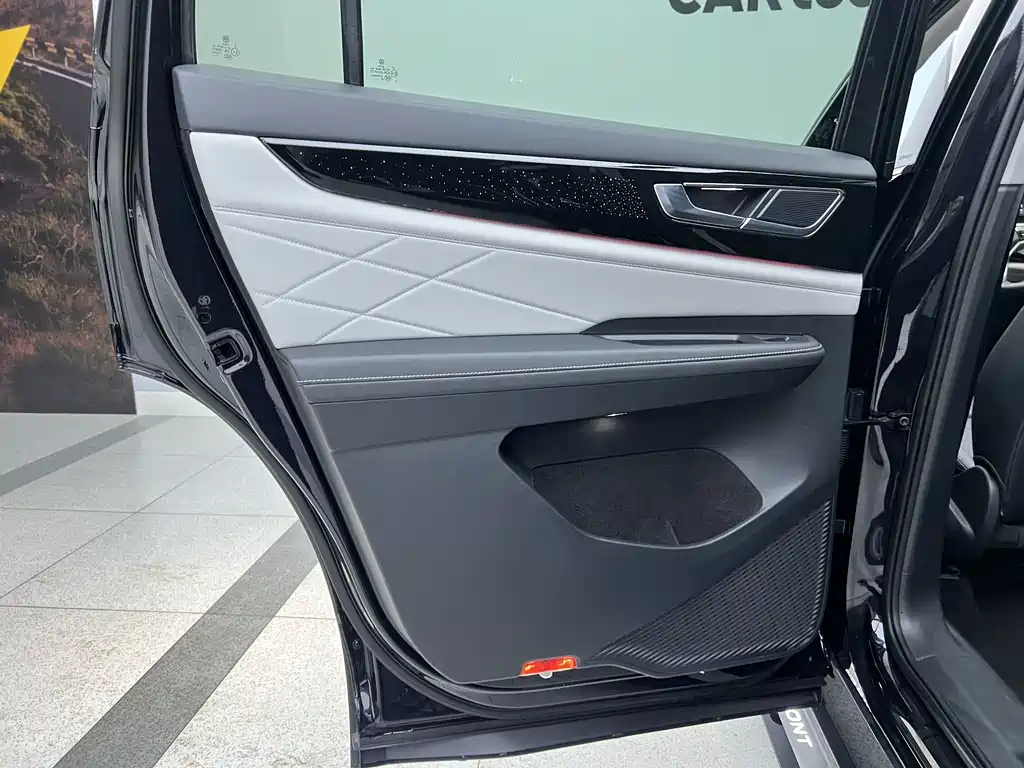 Touron 2024 380TSI four-wheel drive Dragon Edition купить на сайте DeffCars