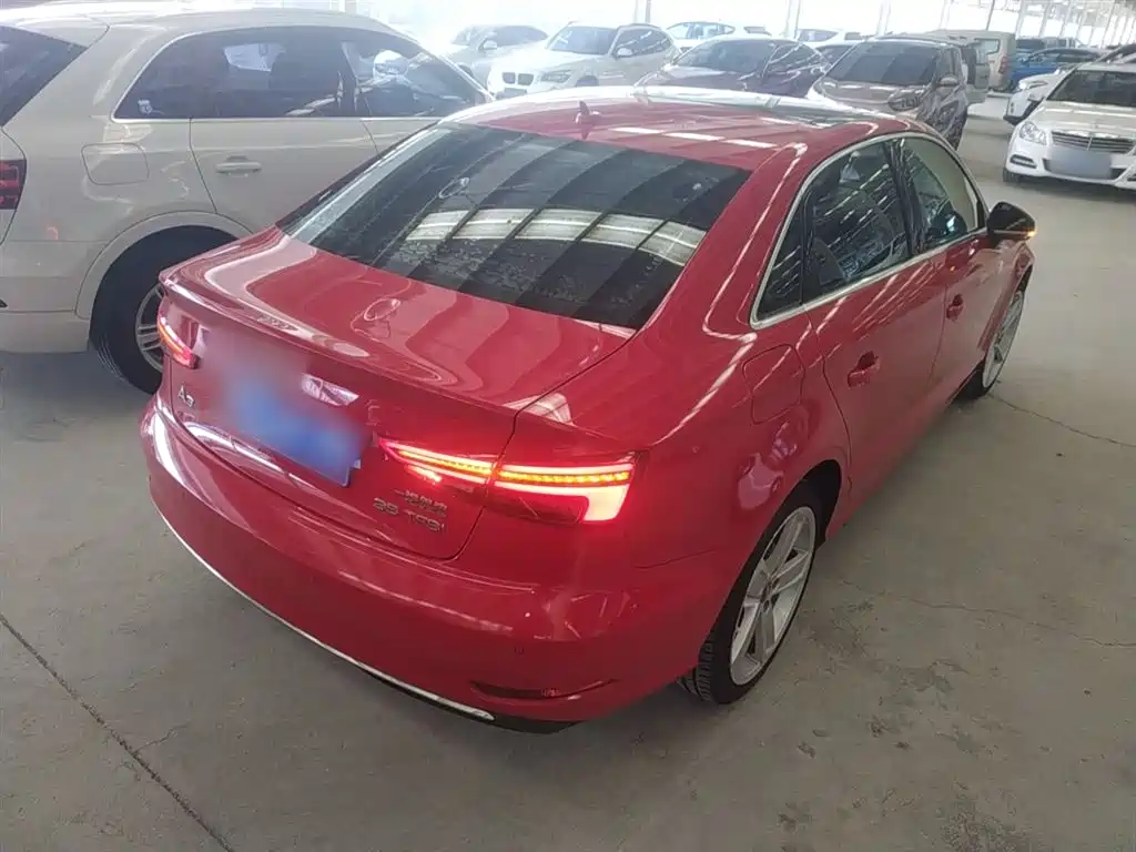 Audi A3 2018 30th Anniversary Model Limousine 35 TFSI Fashion Model купить на сайте DeffCars