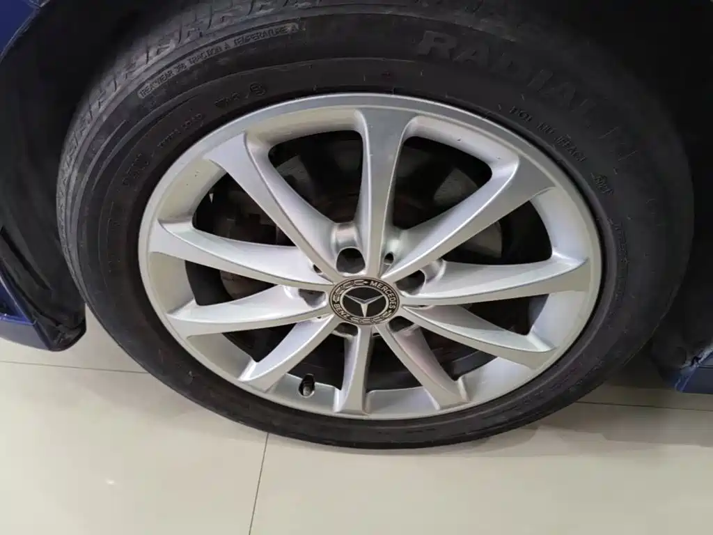Mercedes-Benz A-Class 2020 Facelift A 200 L Sports Sedan Fashionable купить на сайте DeffCars