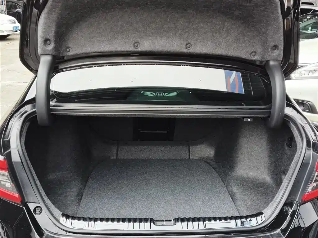 Accord 2022 Sharp Hybrid 2.0L Sharp Collar Edition купить на сайте DeffCars