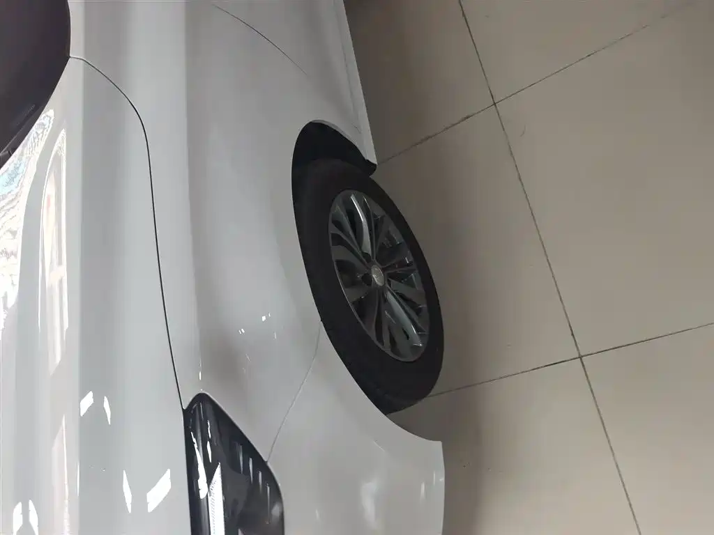MG5 2025 180DVVT Global Deluxe Edition купить на сайте DeffCars