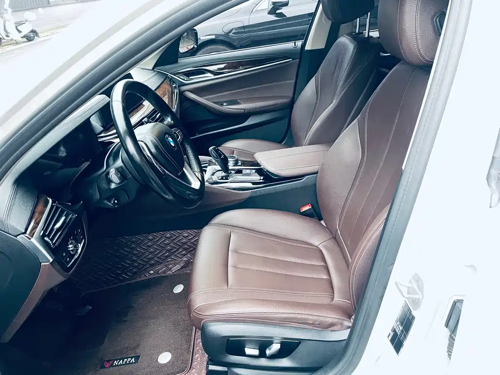 BMW 5 Series 2019 525Li Luxury Package купить на сайте DeffCars