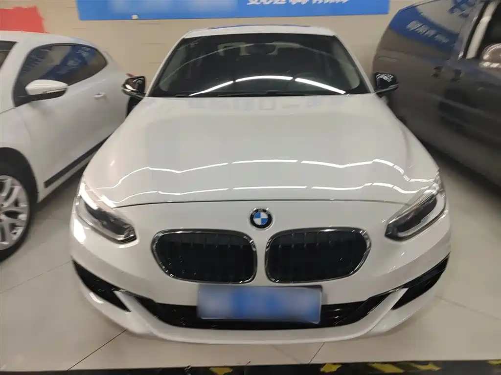 BMW 1 Series 2017 118i Design Package купить на сайте DeffCars