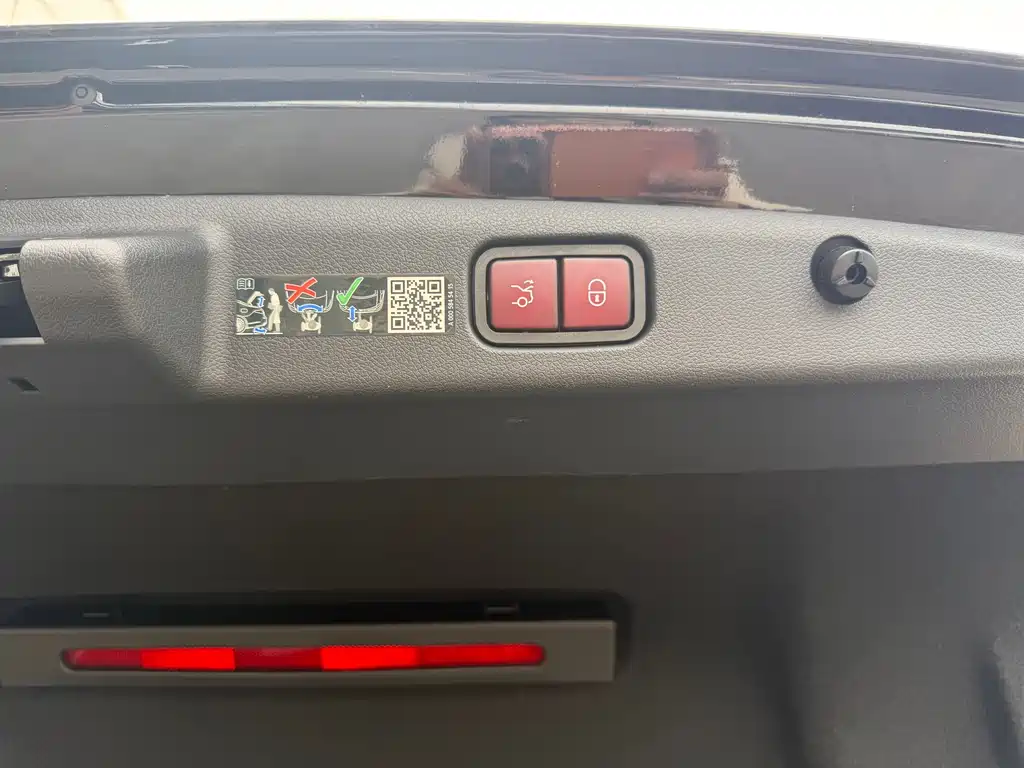 Mercedes-Benz E-Class 2024 E 300 L Fashion Model купить на сайте DeffCars