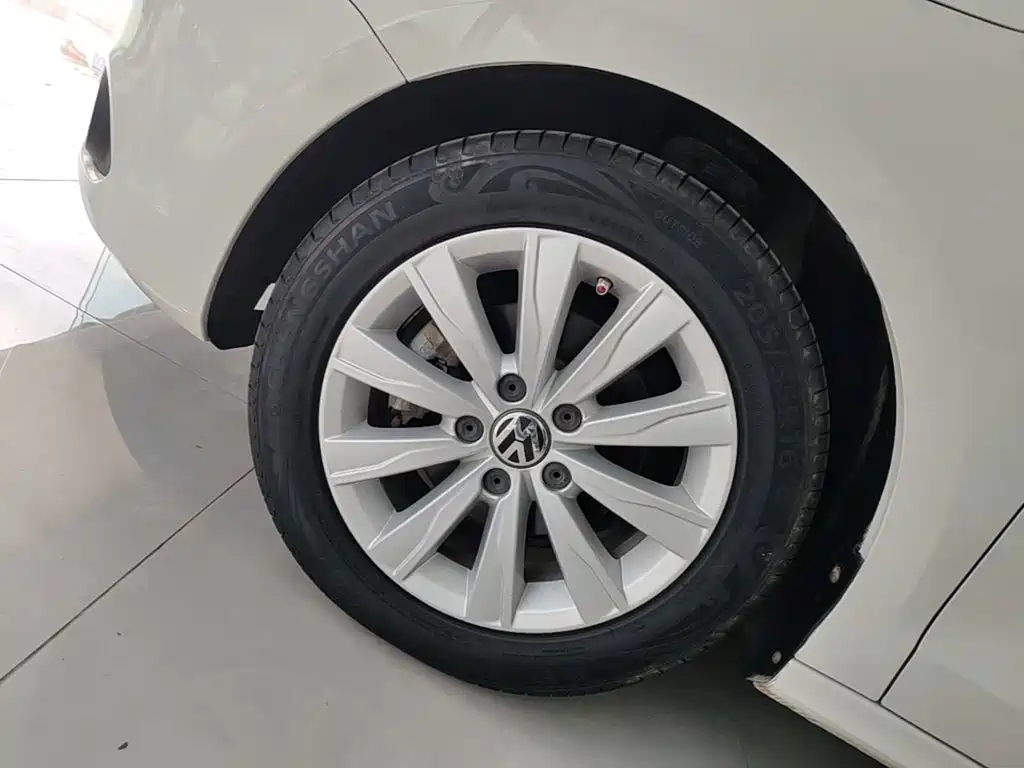 Sagitar 2014 facelift 1.6L automatic comfort type купить на сайте DeffCars