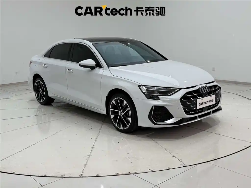 Audi A3 2026 A3L Limousine 35TFSI Flying Spur Exclusive купить на сайте DeffCars