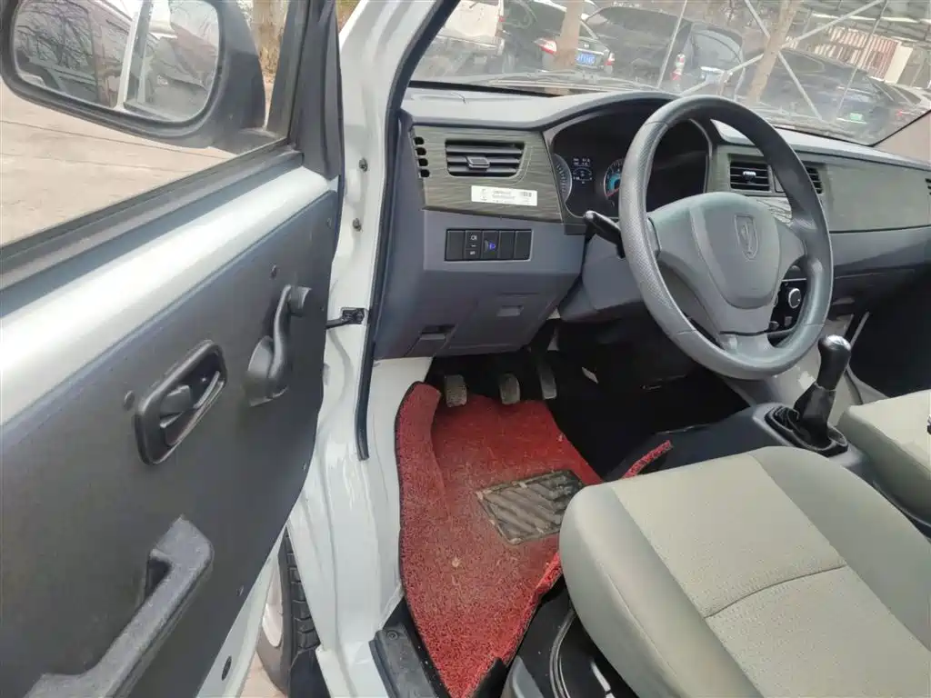 Hiace X30 2023 1.5L super luxury bus 5/6/7 seats non-air conditioning version SWC15M купить на сайте DeffCars