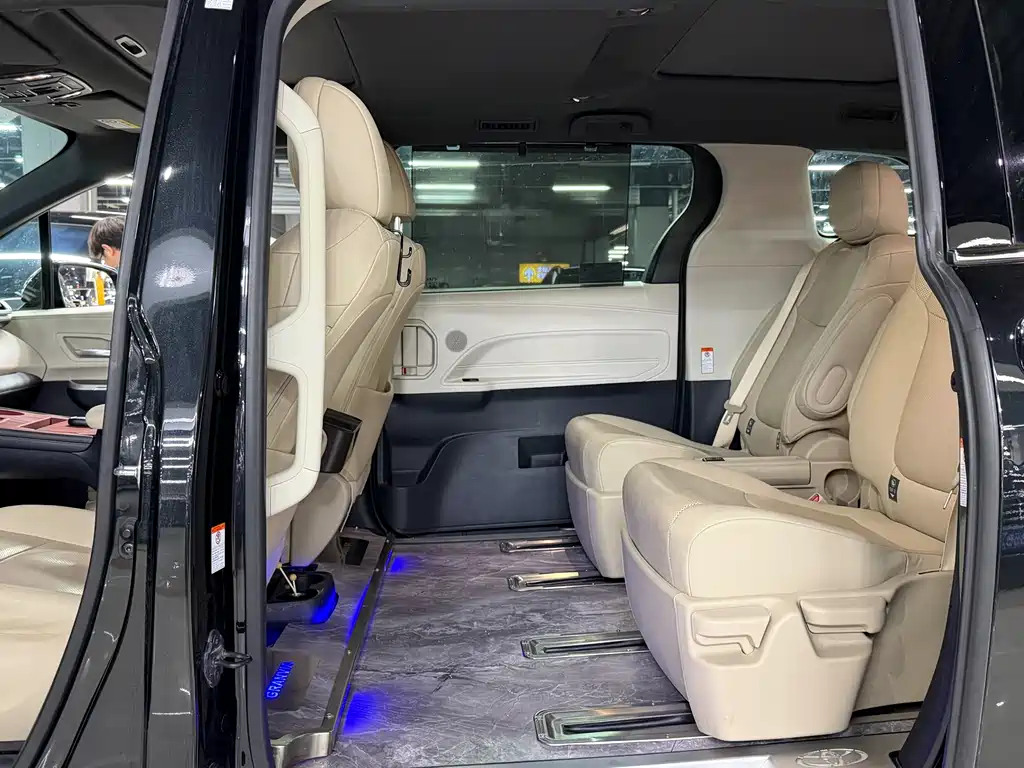 Grevia 2023 2.5L Hybrid Premium PLUS Edition купить на сайте DeffCars