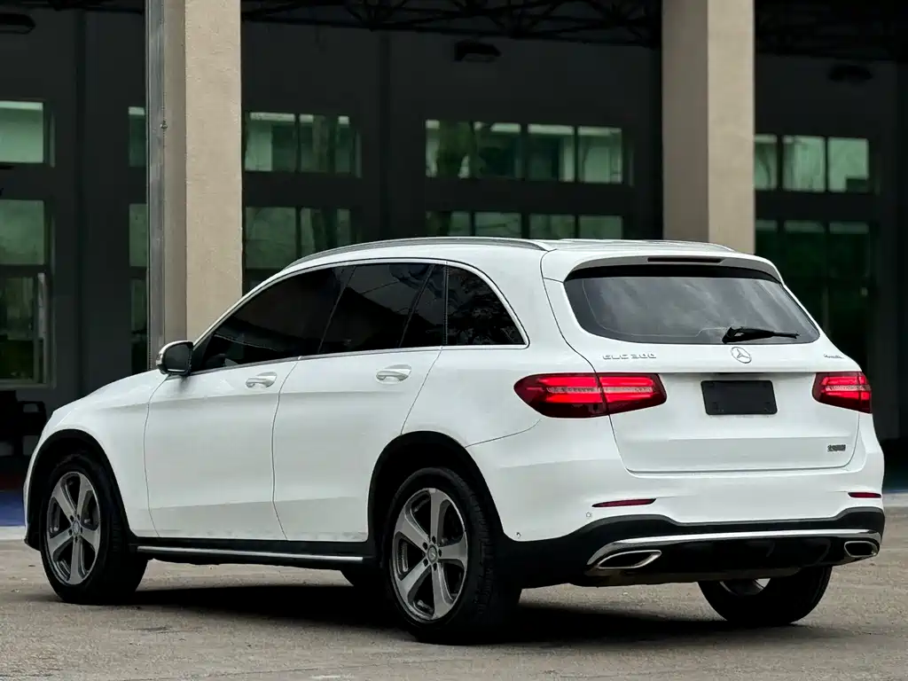 Mercedes-Benz GLC 2016 GLC 300 4MATIC Dynamic купить на сайте DeffCars