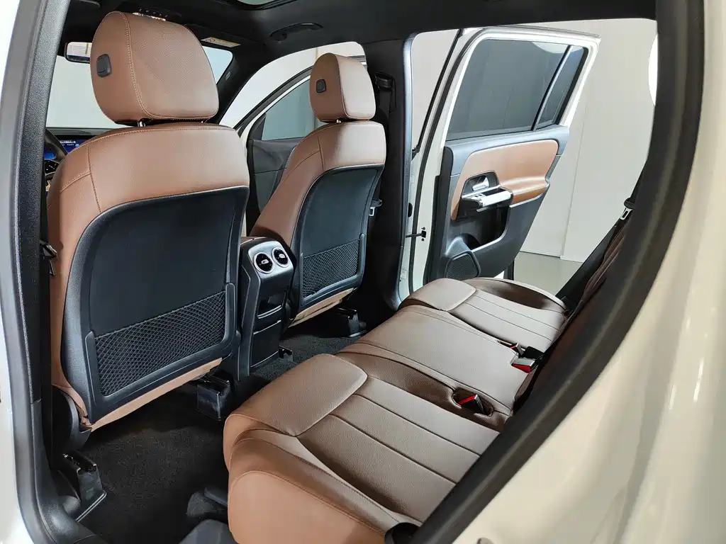 Mercedes-Benz GLB 2024 GLB 220 Dynamic купить на сайте DeffCars