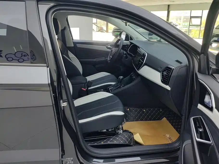 Jetta VS7 2026 280TSI Automatic Honor Edition купить на сайте DeffCars