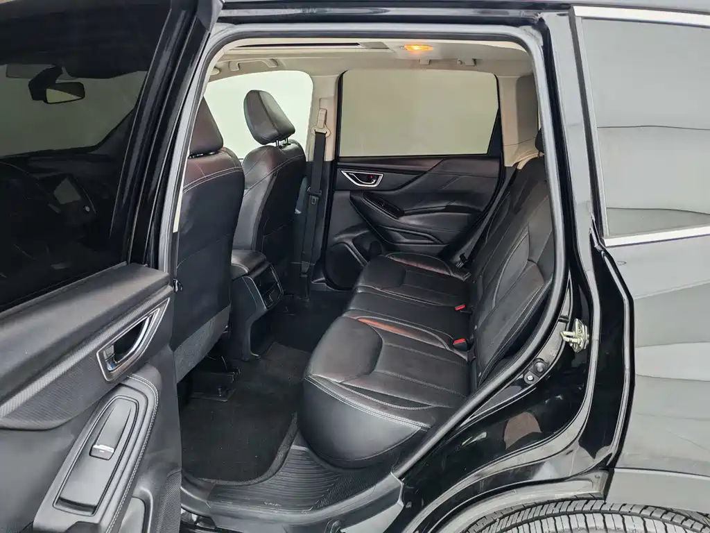Forester 2019 2.0i Deluxe Edition купить на сайте DeffCars