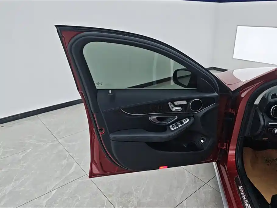 Mercedes-Benz C-Class 2019 C 260 L Sports Edition купить на сайте DeffCars