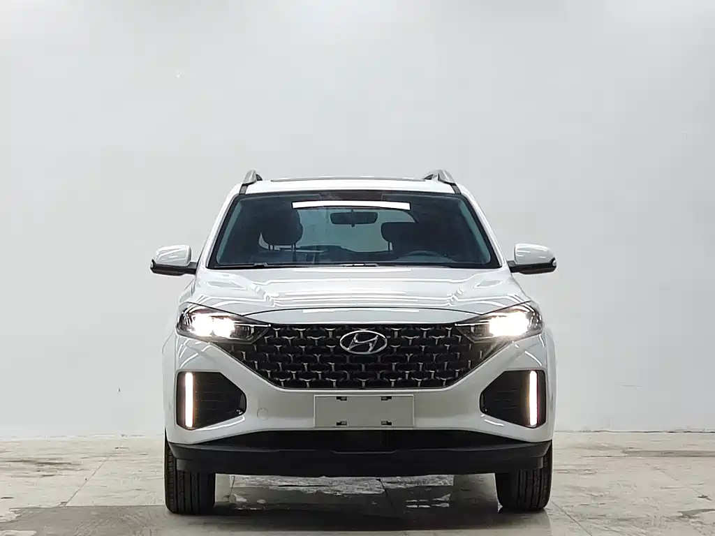 Beijing Hyundai ix35 2021 240TGDi DCT two-wheel drive GLS leading version купить на сайте DeffCars