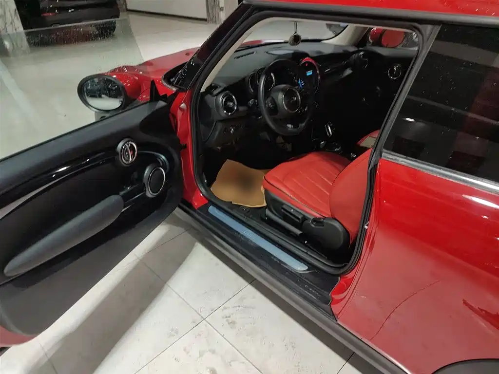 MINI 2019 1.5T ONE PLUS купить на сайте DeffCars