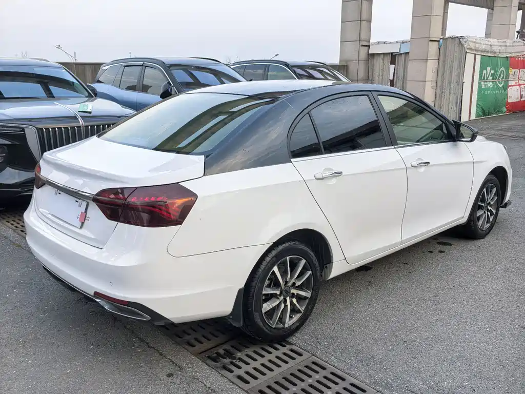 Emgrand 2020 1.5L CVT upward version купить на сайте DeffCars
