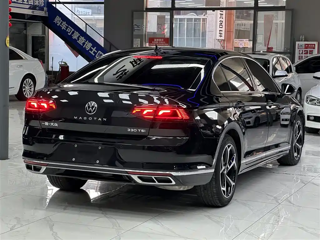 Magotan 2023 2 million commemorative edition 330TSI DSG leading model купить на сайте DeffCars