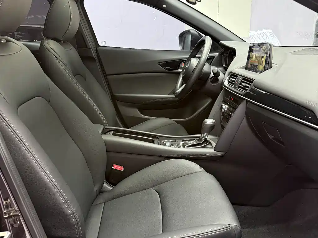 Mazda CX-4 2021 2.0L automatic two-wheel drive Blue Sky Exploration Edition купить на сайте DeffCars