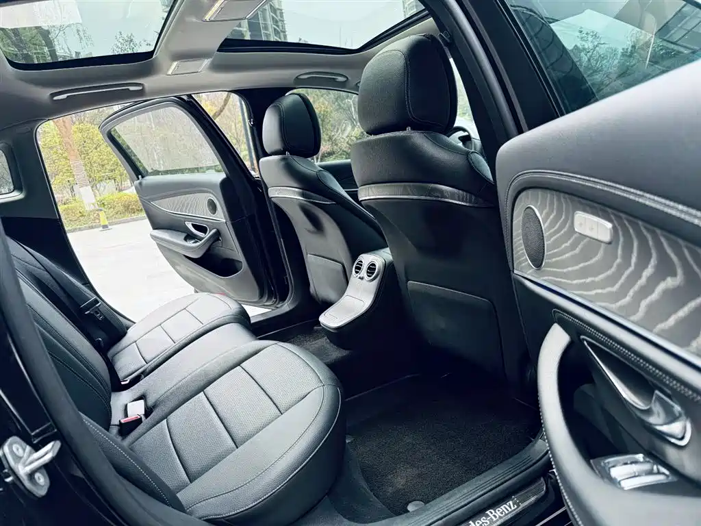 Mercedes-Benz E-Class New Energy 2022 facelift E 350 e L plug-in hybrid sedan купить на сайте DeffCars