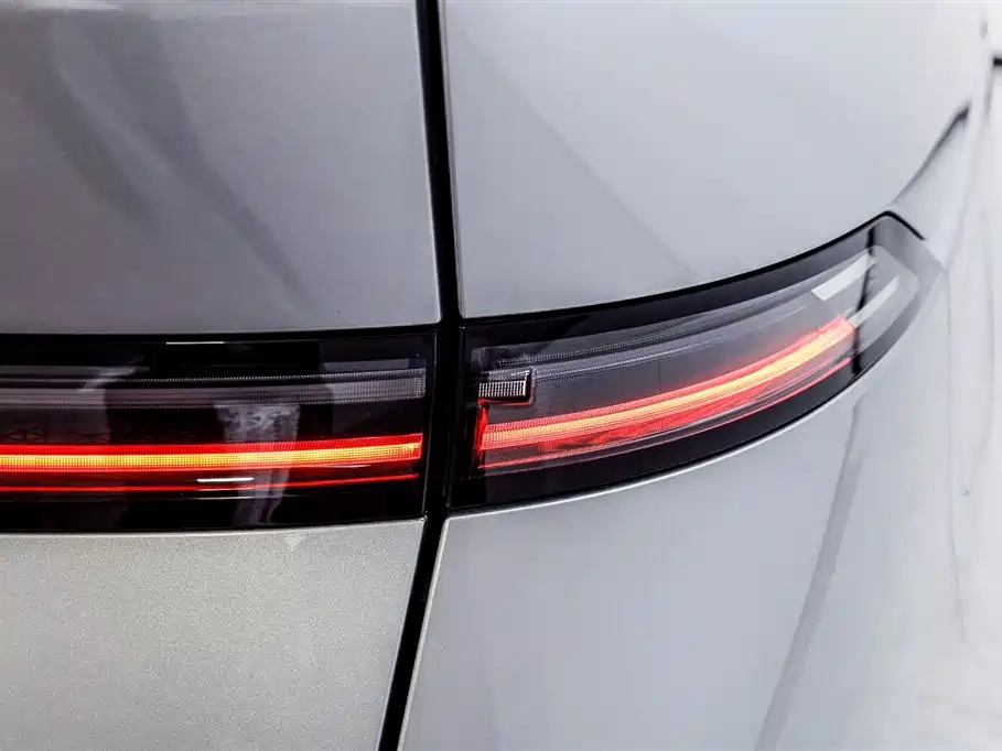 Xpeng X9 2024 640 four-wheel drive high performance Max купить на сайте DeffCars