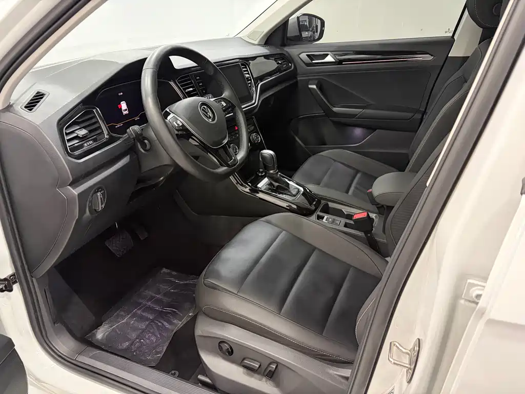 T-ROC 2022 model 280TSI DSG two-wheel drive comfort PLUS купить на сайте DeffCars