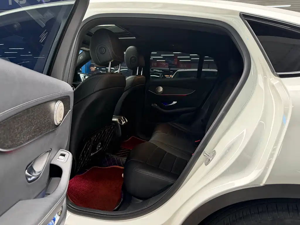Mercedes-Benz GLC Coupe 2020 GLC 300 4MATIC Coupe SUV купить на сайте DeffCars