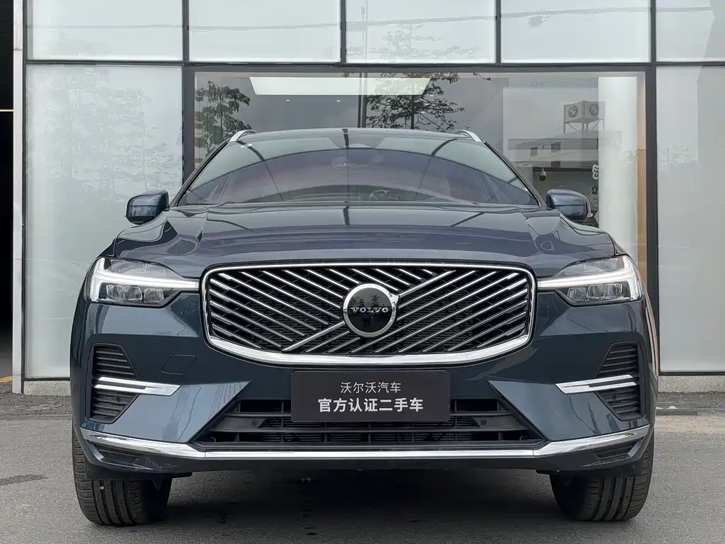 Volvo XC60 2026 B5 four-wheel drive Zhiyi Luxury Edition купить на сайте DeffCars