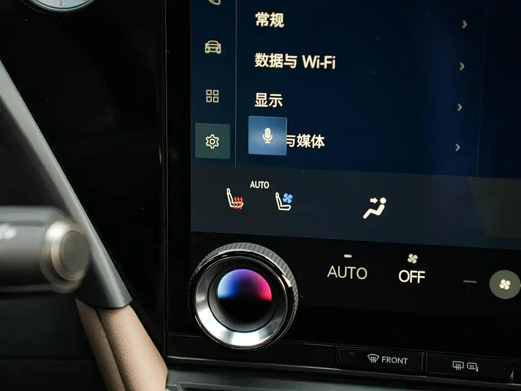 Lexus ES 2025 300h Premium Edition купить на сайте DeffCars