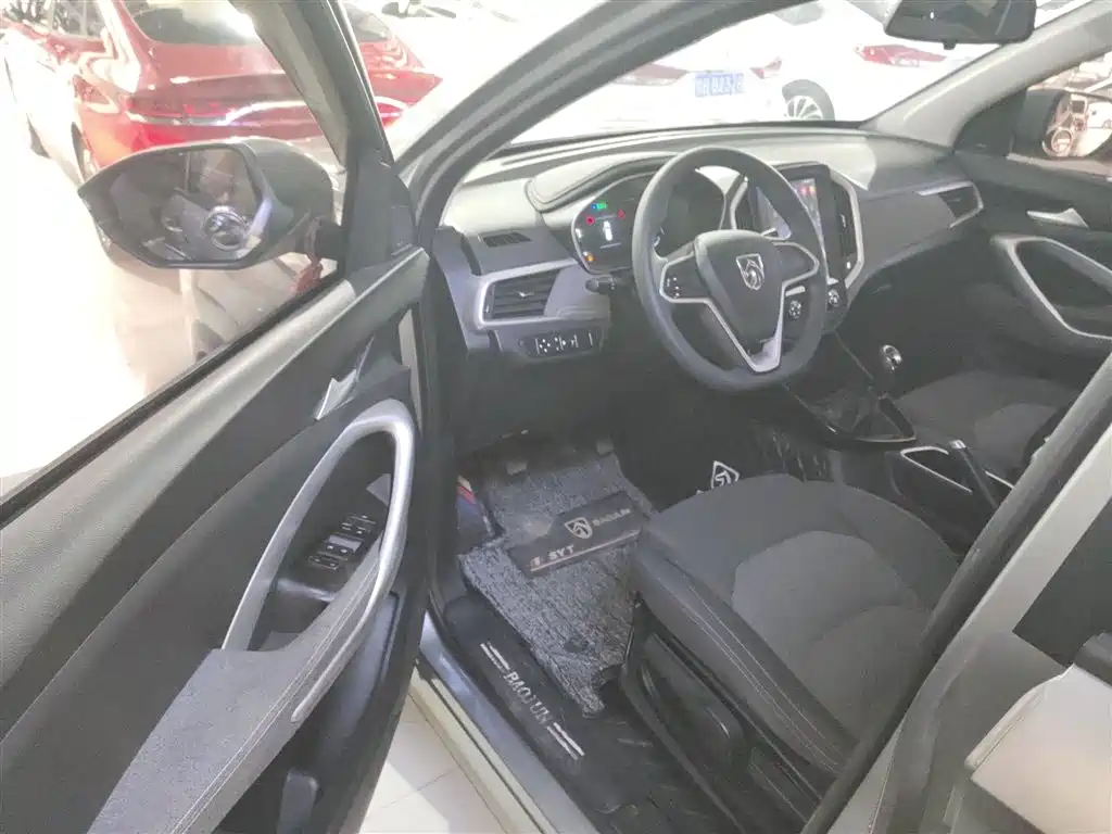 Baojun 530 2020 model 1.5T manual comfort type 7 seats купить на сайте DeffCars