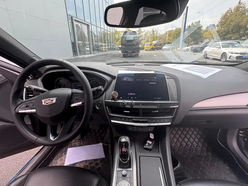 Cadillac CT5 2021 28T Fashion Model купить на сайте DeffCars