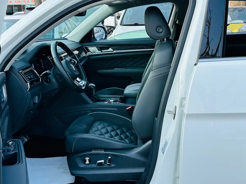 Touron 2020 Touron X 530 V6 four-wheel drive luxury version купить на сайте DeffCars