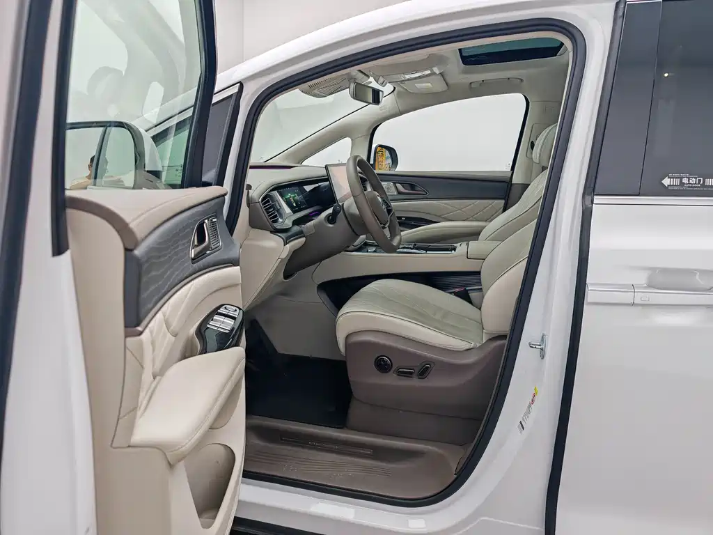 Denza D9 2022 DM-i 970 four-wheel drive flagship model купить на сайте DeffCars