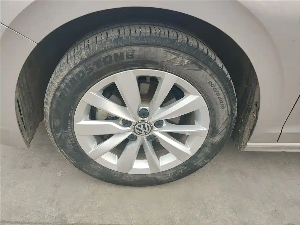 Bora 2020 1.5L automatic comfort model купить на сайте DeffCars