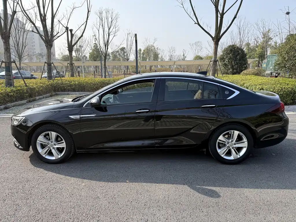 Regal 2019 20T Elite National V купить на сайте DeffCars