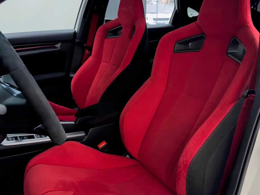 Civic (Imported) 2023 2.0T 420TURBO TYPE R купить на сайте DeffCars