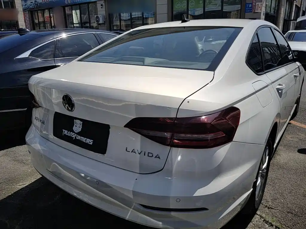 Lavida 2021 1.5L automatic fashion version купить на сайте DeffCars