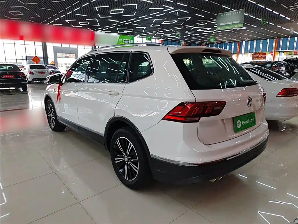 Tiguan L 2019 facelift 330TSI automatic two-wheel drive panoramic comfort version National VI купить на сайте DeffCars