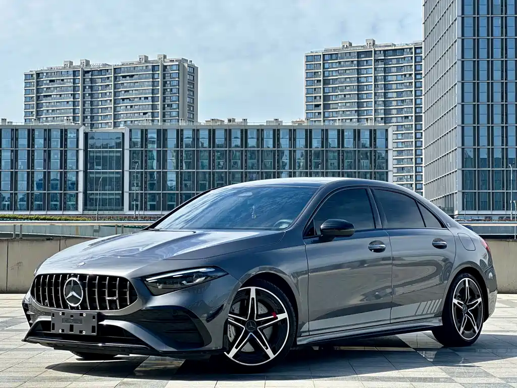 Mercedes-Benz A-Class AMG 2024 facelift AMG A 35 L 4MATIC купить на сайте DeffCars