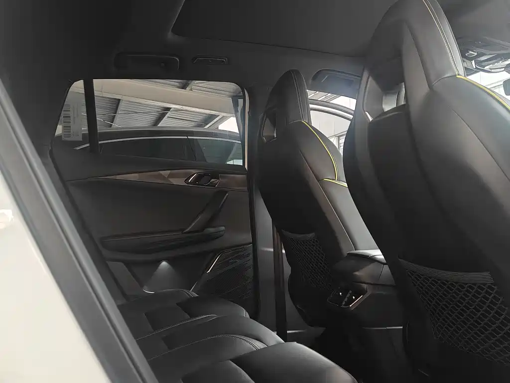 Lynk & Co 06 2023 Remix 1.5T Plus купить на сайте DeffCars