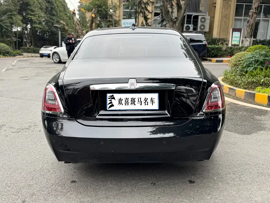 Ghost 2021 6.7T standard wheelbase version купить на сайте DeffCars