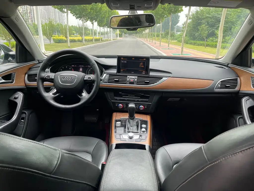 Audi A6L 2018 30th Anniversary Model 30 FSI Fashion Model купить на сайте DeffCars