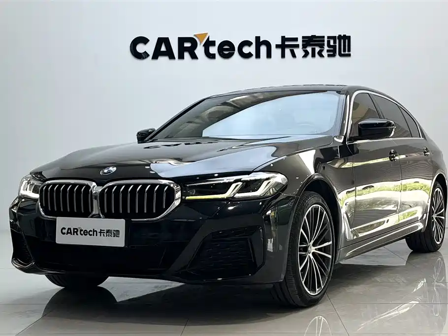BMW 5 Series 2022 530Li Leading M Sports Package купить на сайте DeffCars