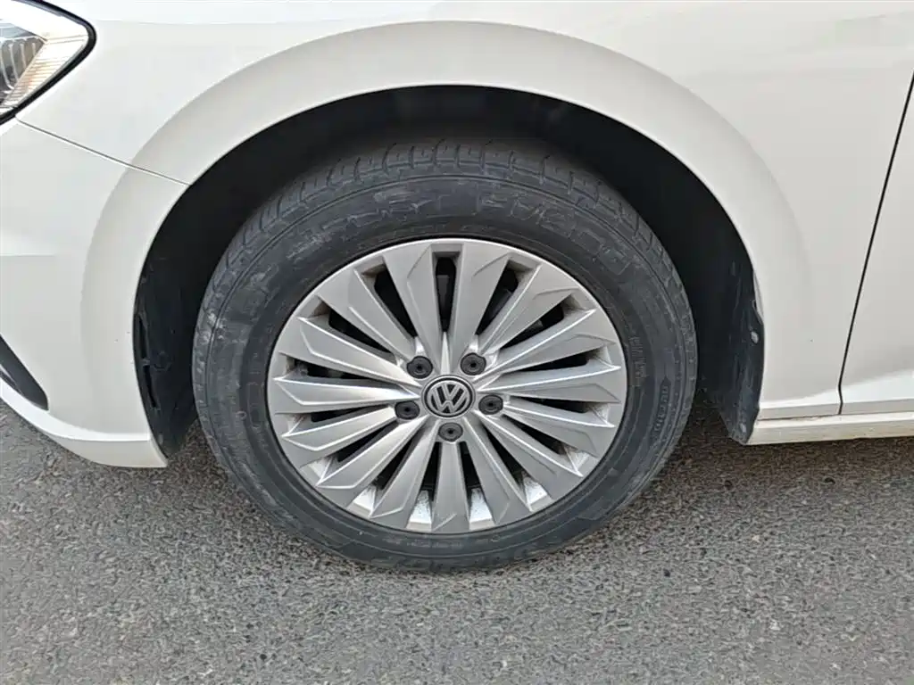Lavida 2018 280TSI DSG Comfort Edition National V купить на сайте DeffCars