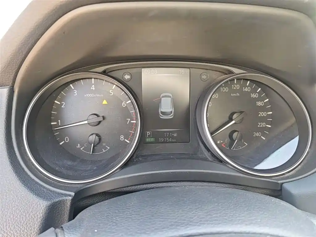 Qashqai 2025 Honor 2.0L CVT XV+ Leading Edition купить на сайте DeffCars