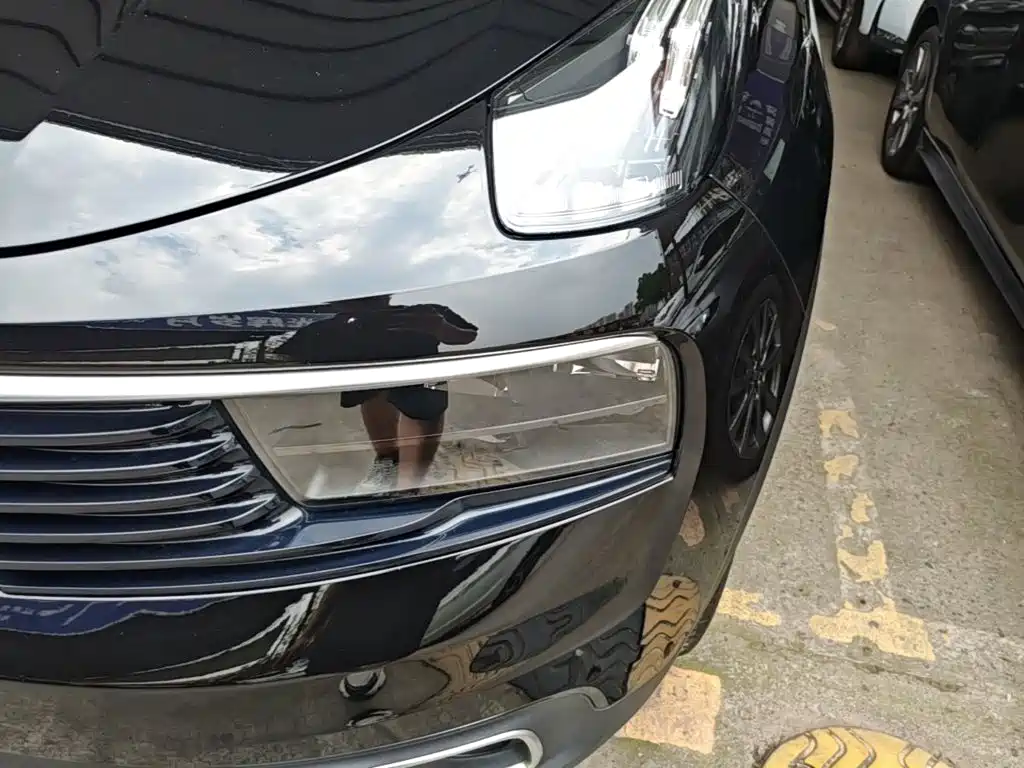 Lynk & Co 01 2019 2.0T two-wheel drive Pro version National VI купить на сайте DeffCars