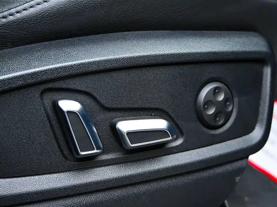 Audi Q5L 2023 40T luxury and dynamic model купить на сайте DeffCars