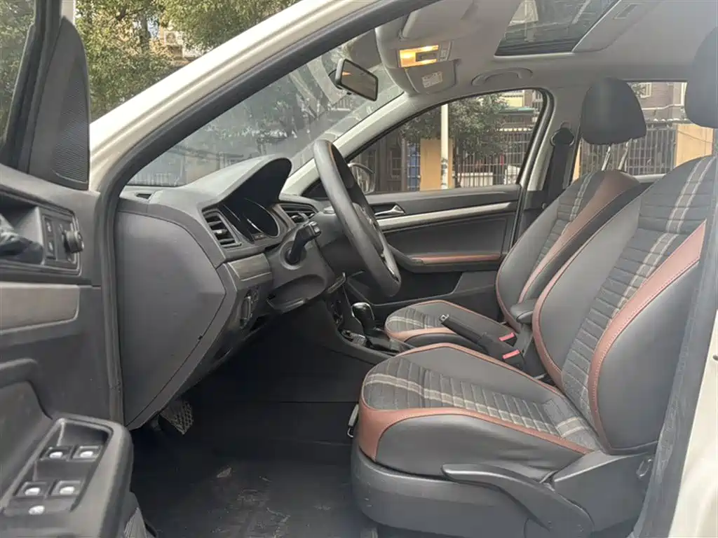 Lavida 2019 Lavida Qihang 1.5L Automatic Comfort Edition National VI купить на сайте DeffCars