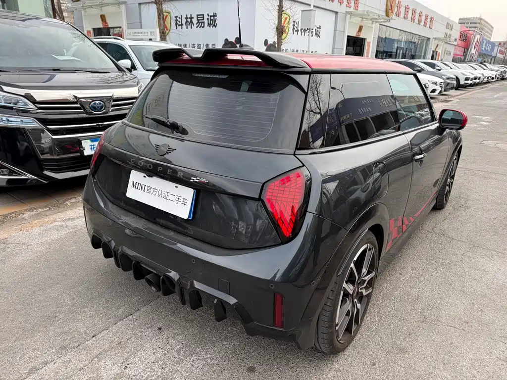 MINI JCW 2025 JOHN COOPER WORKS купить на сайте DeffCars