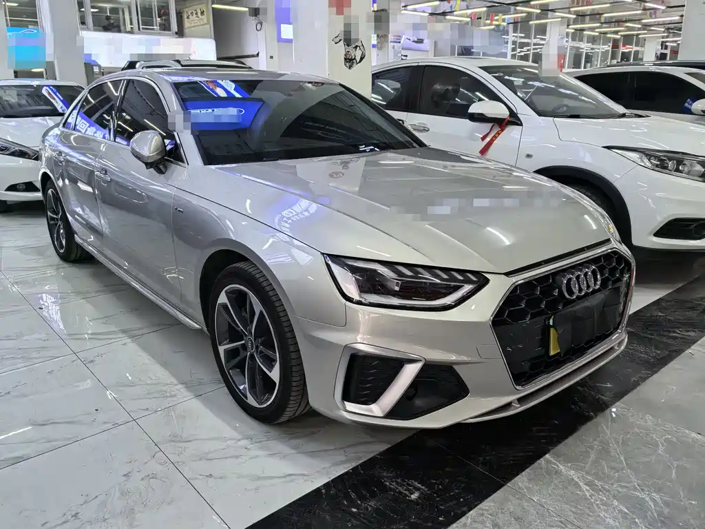 Audi A4L 2023 40 TFSI Fashionable and Dynamic купить на сайте DeffCars