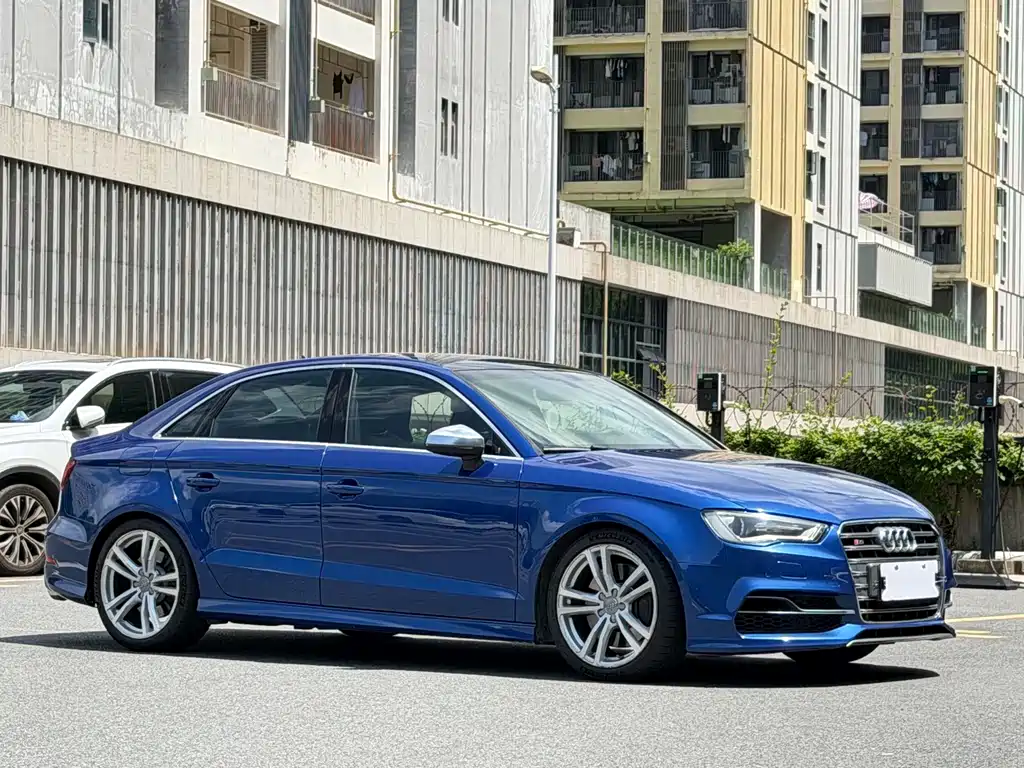 Audi S3 2015 S3 2.0T Limousine купить на сайте DeffCars